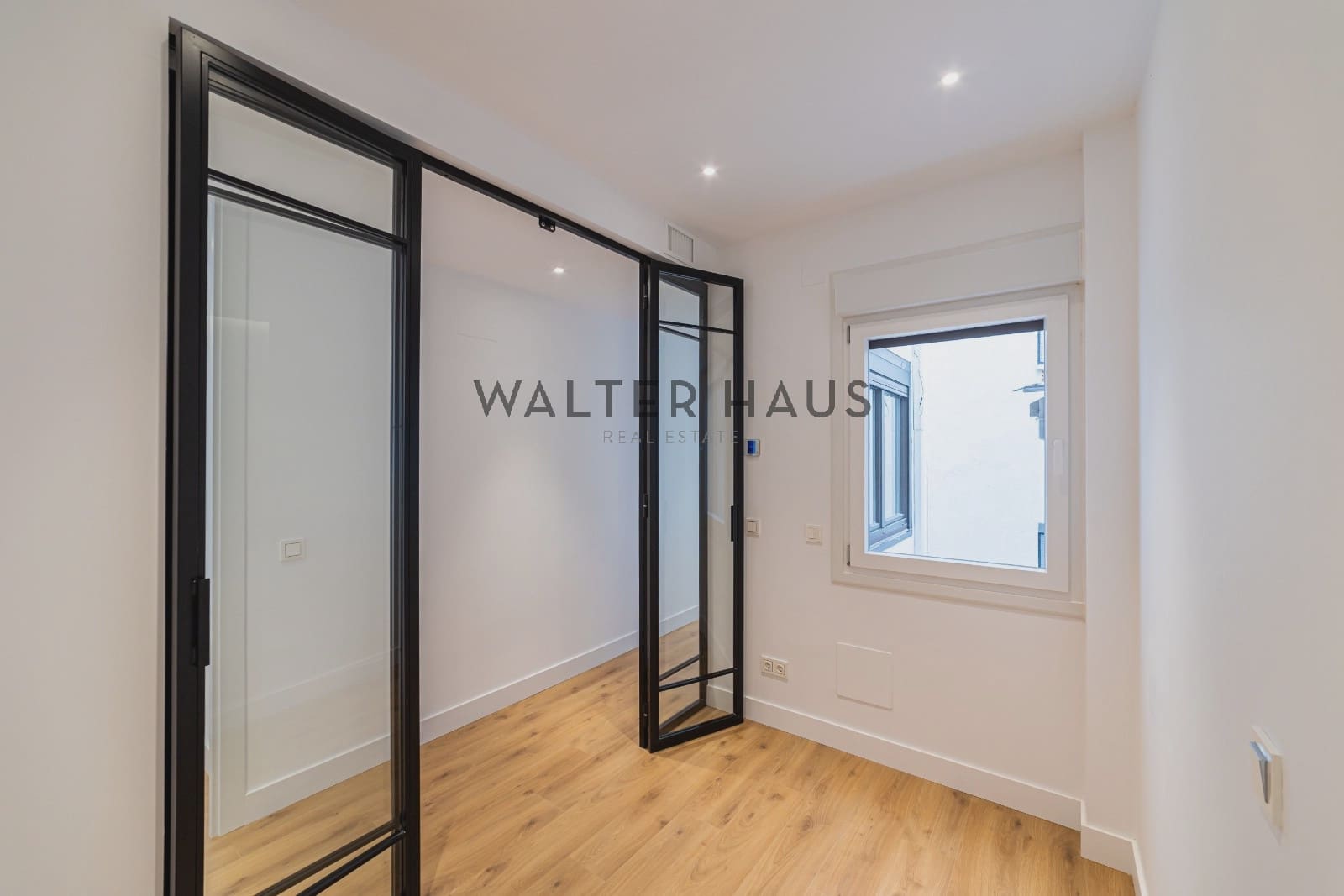 Piso de 3 habitaciones en Madrid ciudad en venta - 1.390.000 € (Ref: 9934824)
