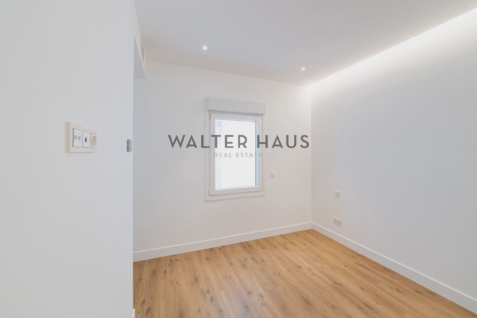 Piso de 3 habitaciones en Madrid ciudad en venta - 1.390.000 € (Ref: 9934824)