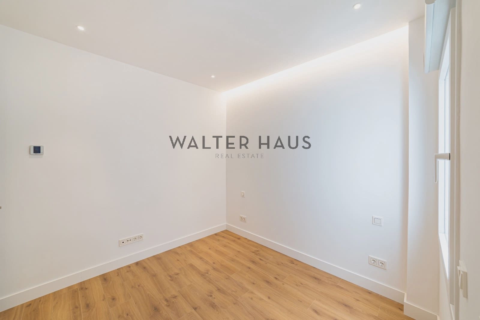 Piso de 3 habitaciones en Madrid ciudad en venta - 1.390.000 € (Ref: 9934824)