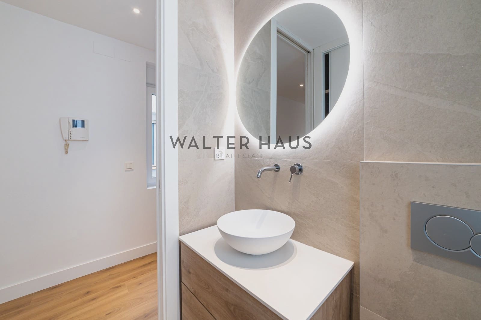 Piso de 3 habitaciones en Madrid ciudad en venta - 1.390.000 € (Ref: 9934824)