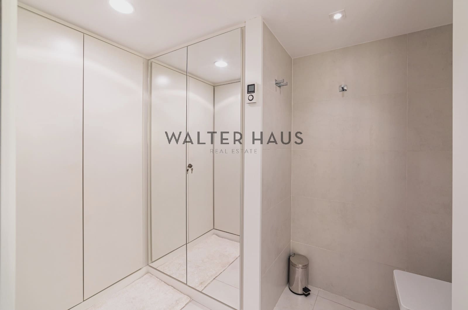1 bedroom Flat for sale in Madrid city - € 1,300,000 (Ref: 9935212)
