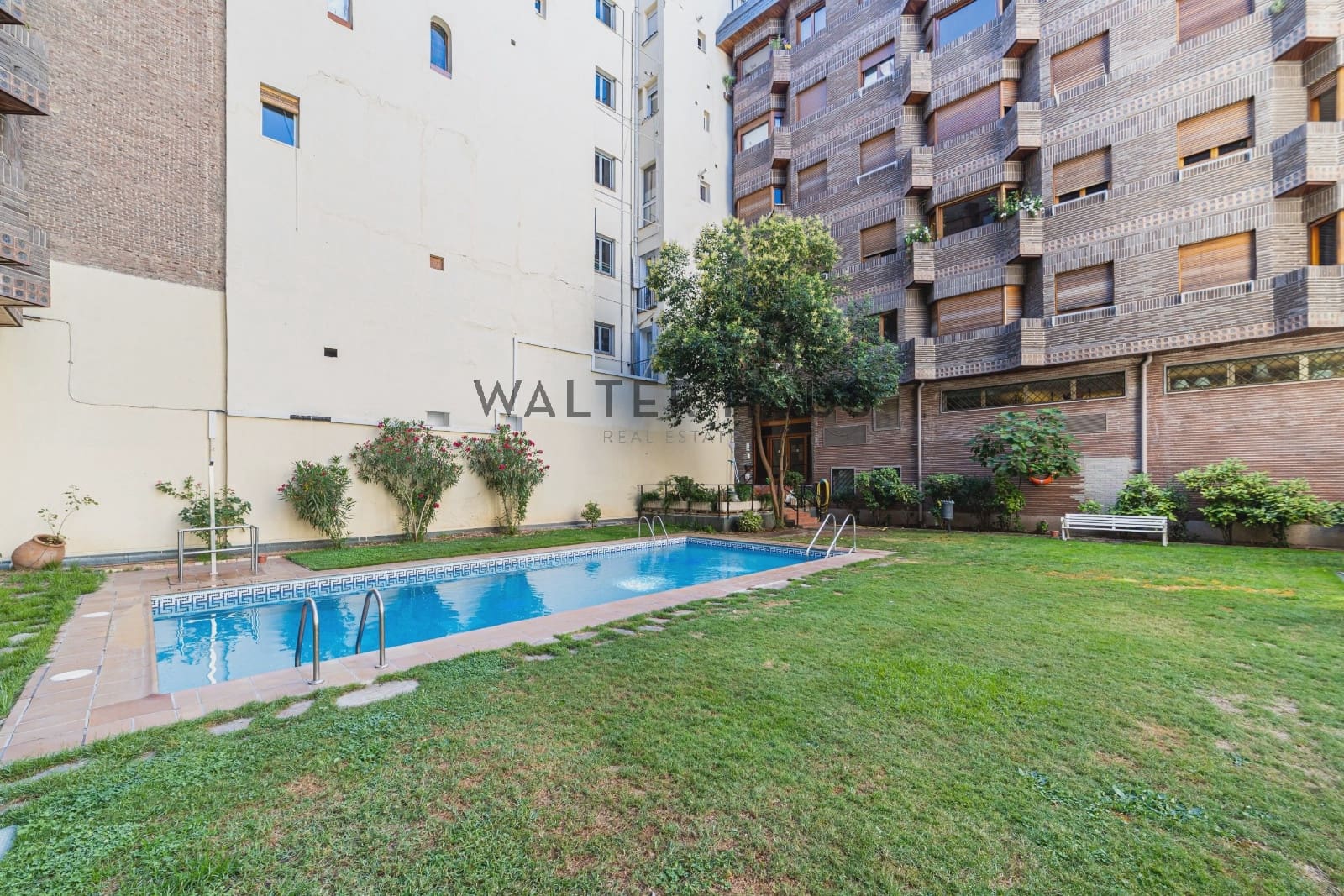 1 bedroom Flat for sale in Madrid city - € 1,300,000 (Ref: 9935212)