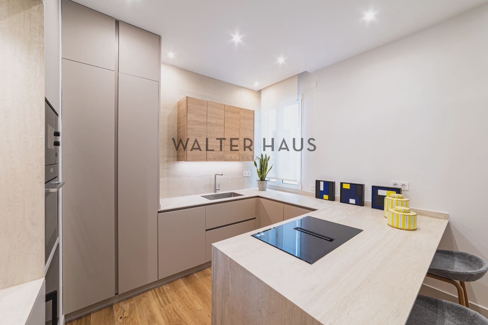 3 bedroom Flat for sale in Madrid city - € 2,075,000 (Ref: 9939123)