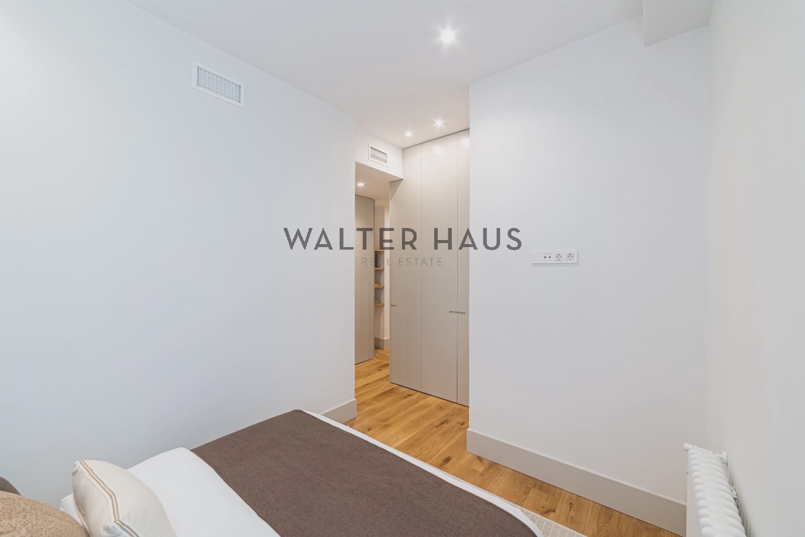 3 bedroom Flat for sale in Madrid city - € 2,075,000 (Ref: 9939123)