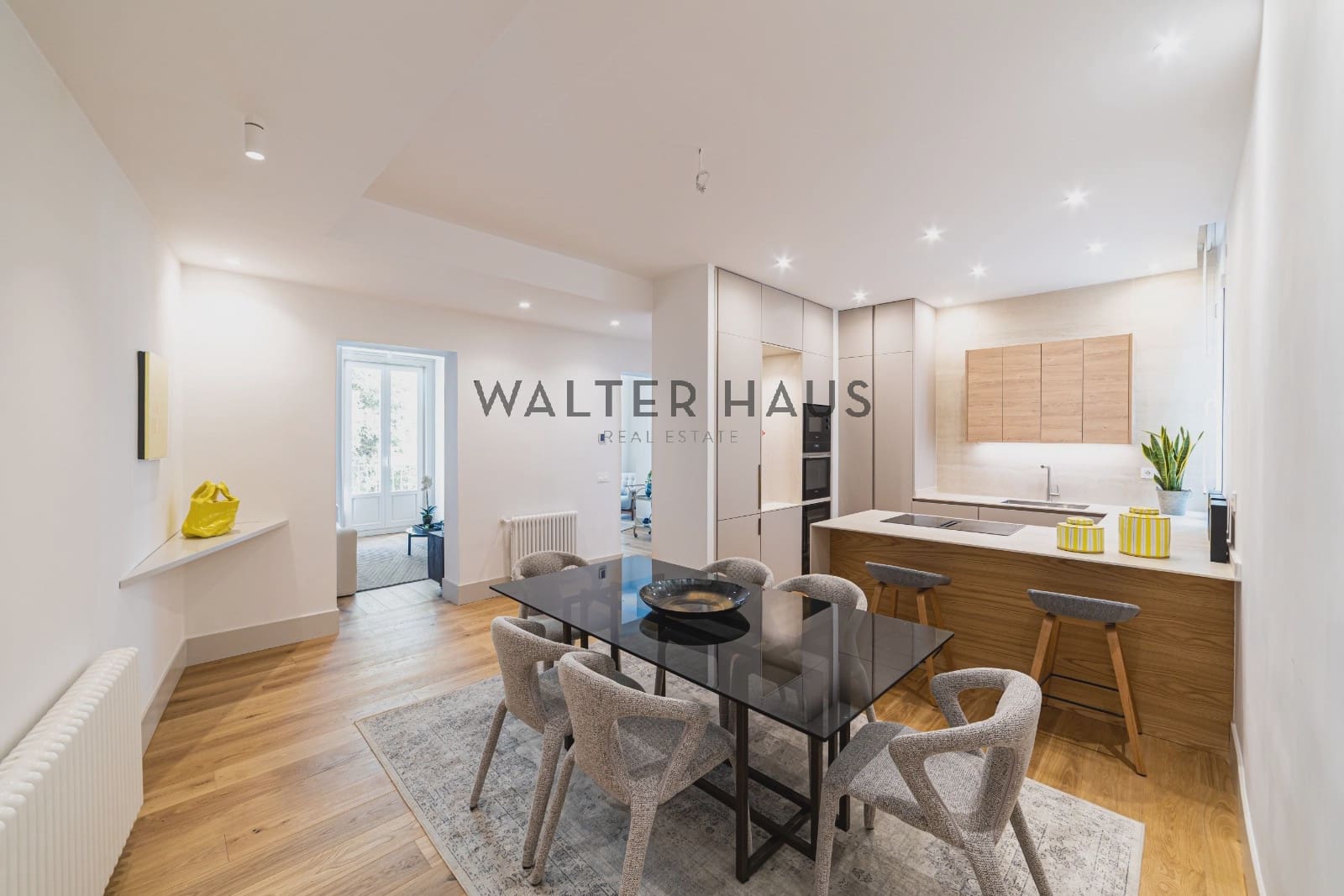 3 bedroom Flat for sale in Madrid city - € 2,075,000 (Ref: 9939123)