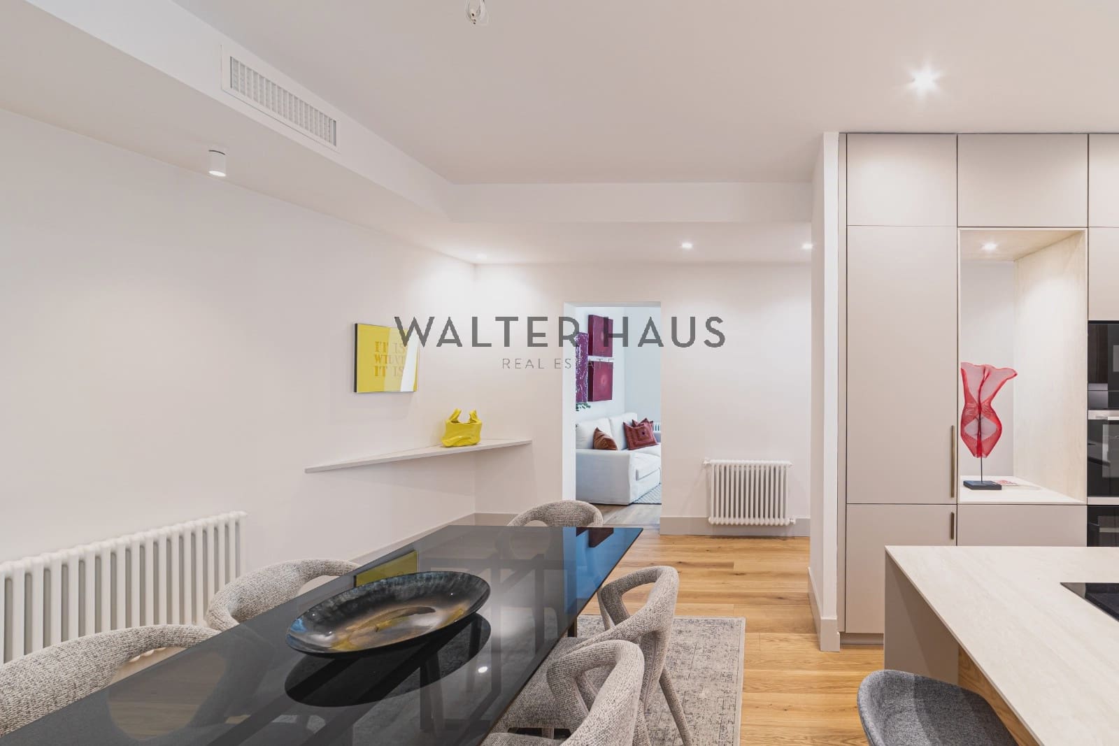 3 bedroom Flat for sale in Madrid city - € 2,075,000 (Ref: 9939123)