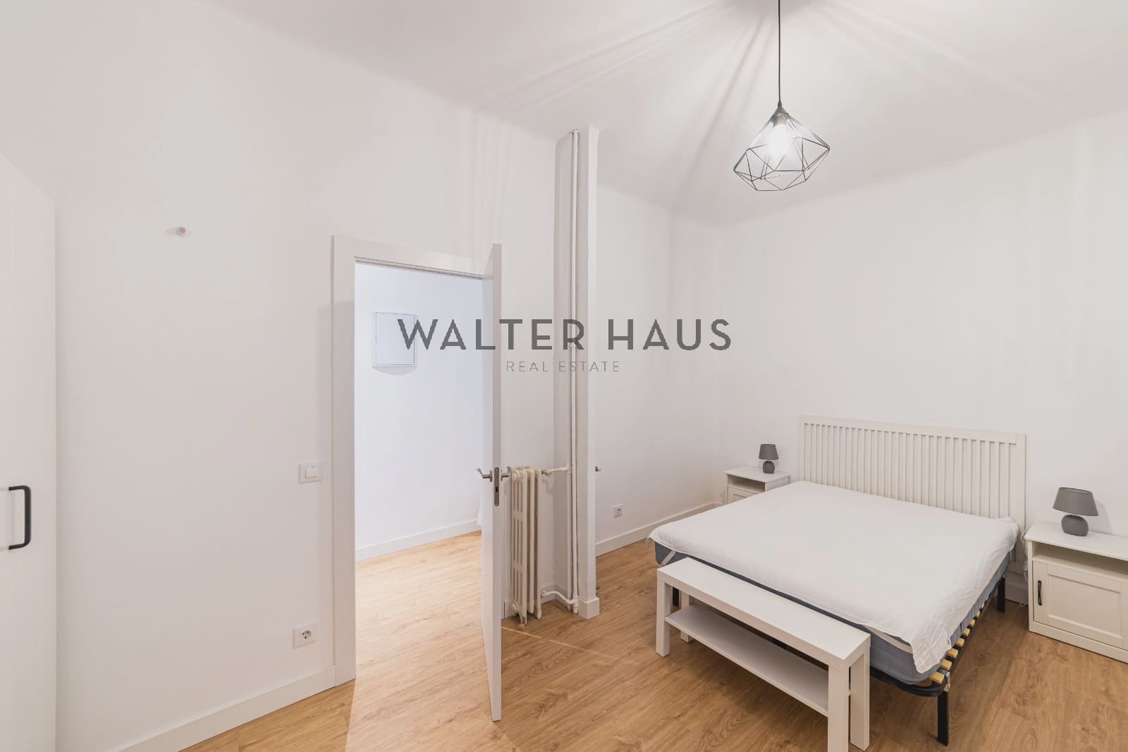 3 soverom Leilighet til leie i Madrid by - € 4 100 (Ref: 9941282)