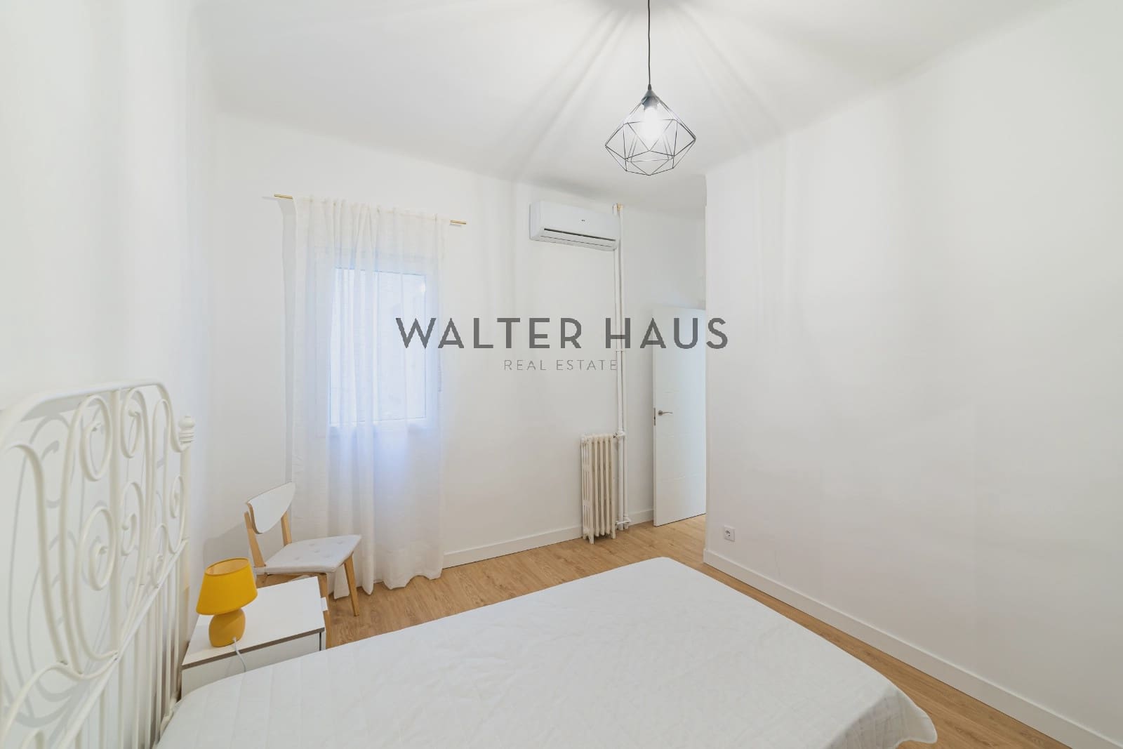 3 soverom Leilighet til leie i Madrid by - € 4 100 (Ref: 9941282)