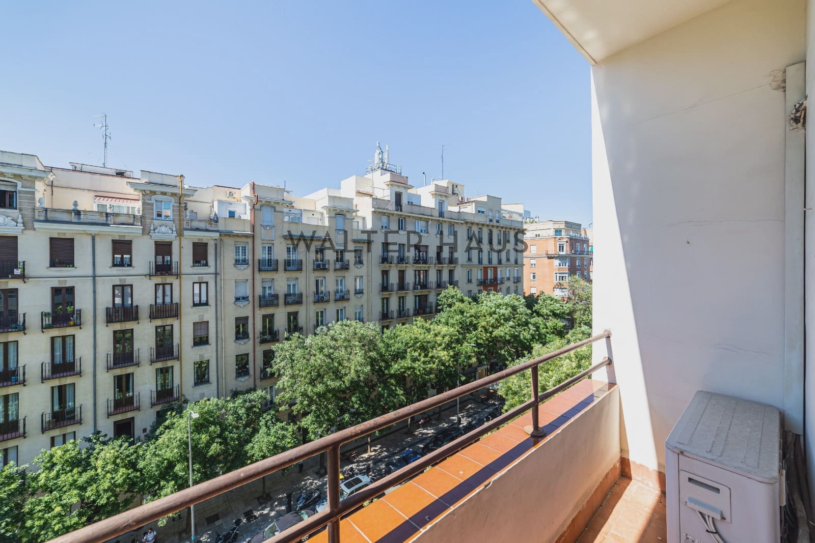 3 soverom Leilighet til leie i Madrid by - € 4 100 (Ref: 9941282)