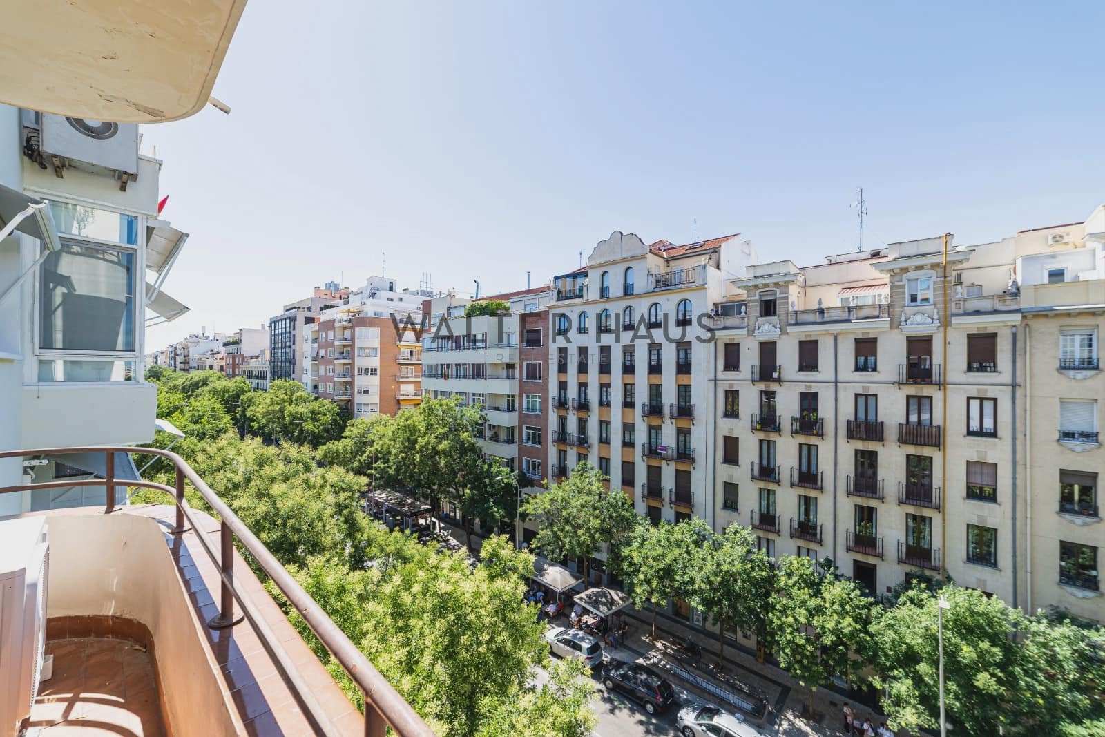 3 soverom Leilighet til leie i Madrid by - € 4 100 (Ref: 9941282)
