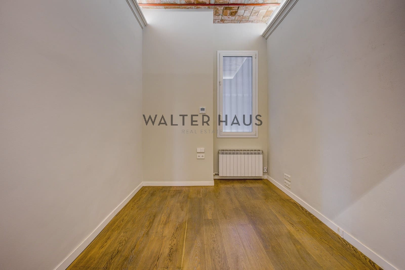 Piso de 3 habitaciones en Barcelona ciudad en venta - 1.850.000 € (Ref: 9944457)