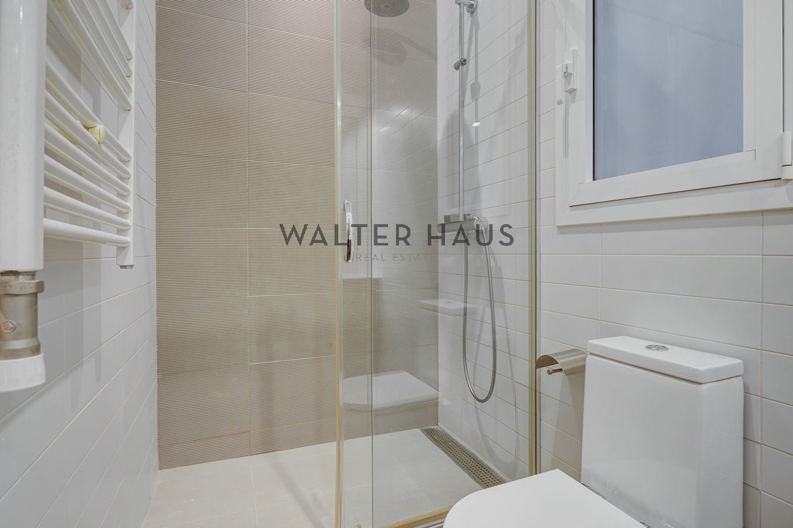 Piso de 3 habitaciones en Barcelona ciudad en venta - 1.850.000 € (Ref: 9944457)