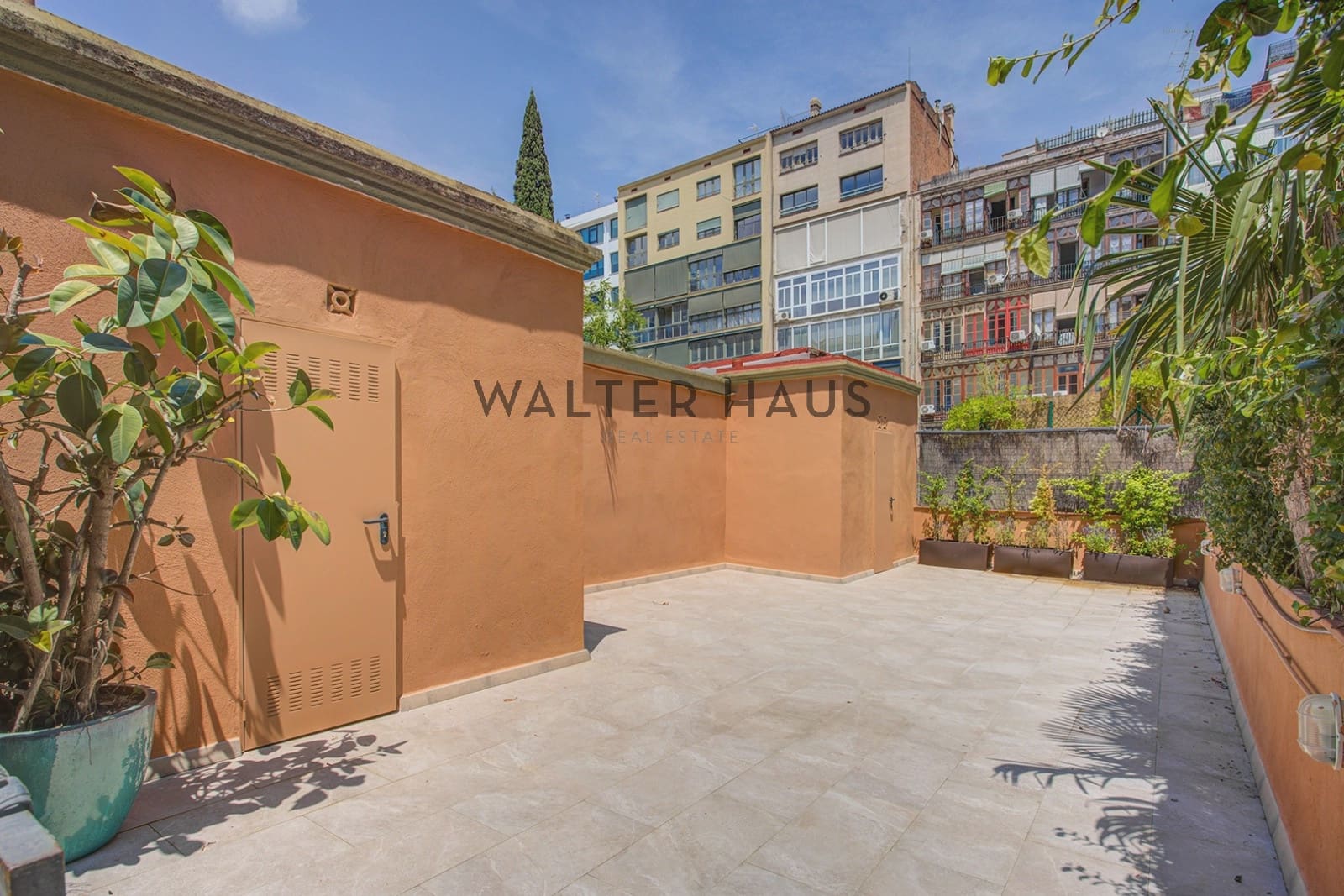 Piso de 3 habitaciones en Barcelona ciudad en venta - 1.850.000 € (Ref: 9944457)