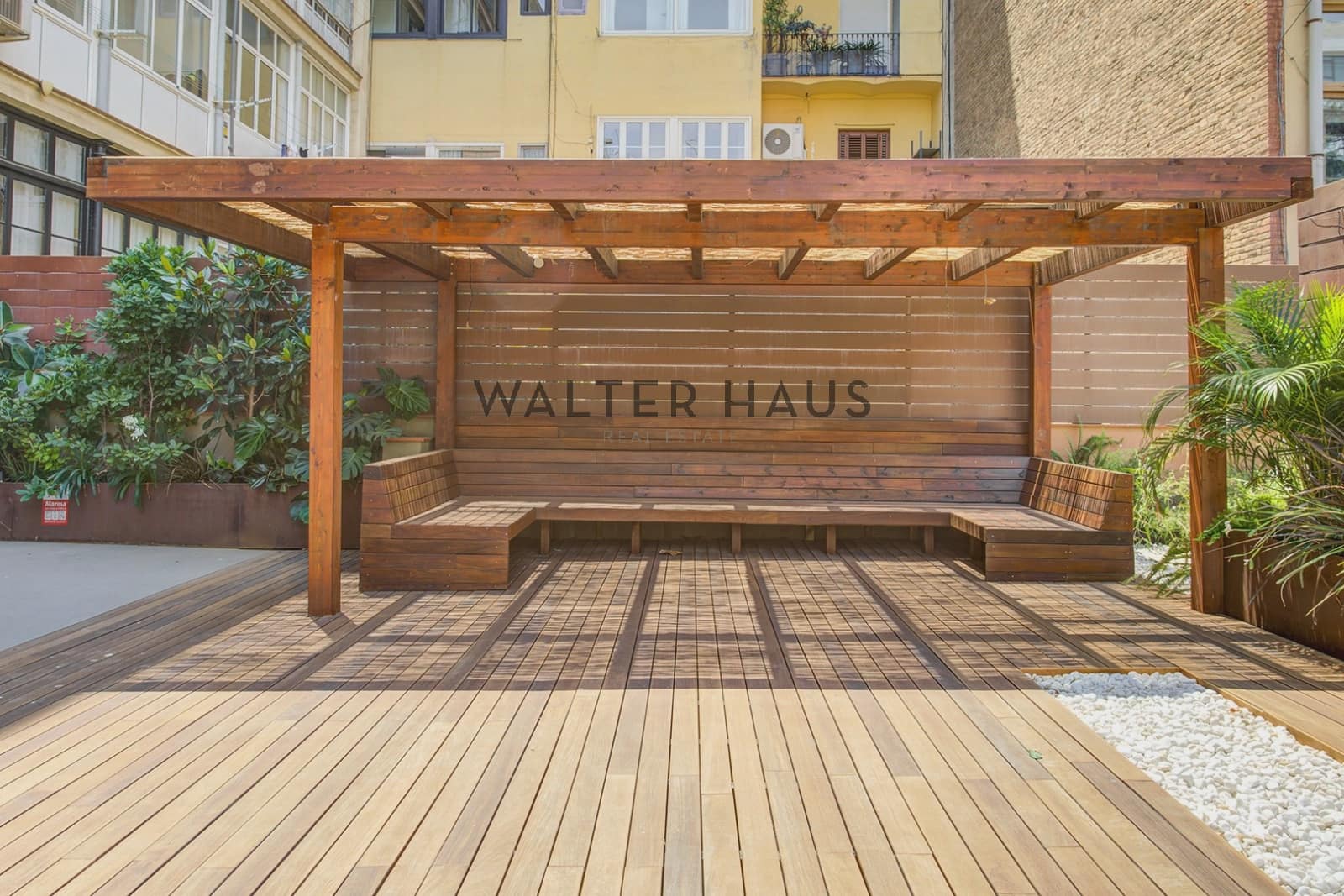Piso de 3 habitaciones en Barcelona ciudad en venta - 1.850.000 € (Ref: 9944457)