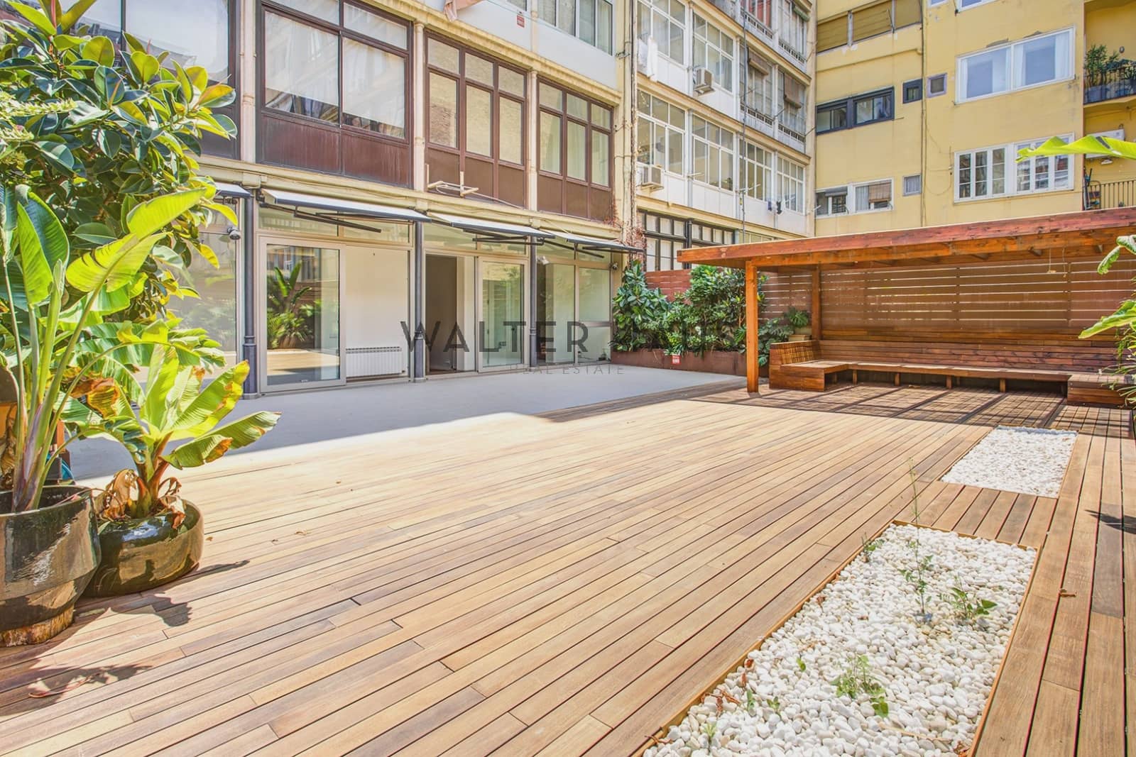 Piso de 3 habitaciones en Barcelona ciudad en venta - 1.850.000 € (Ref: 9944457)