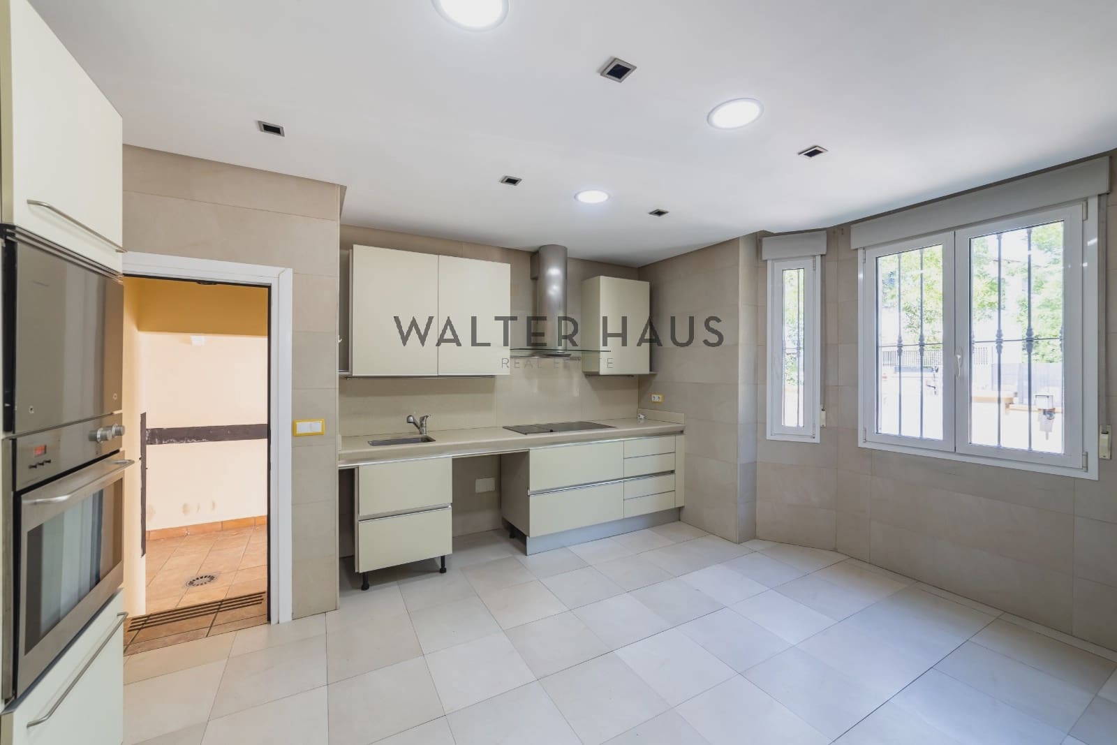 6 slaapkamer Villa te koop in Madrid stad - € 3.199.000 (Ref: 9946803)