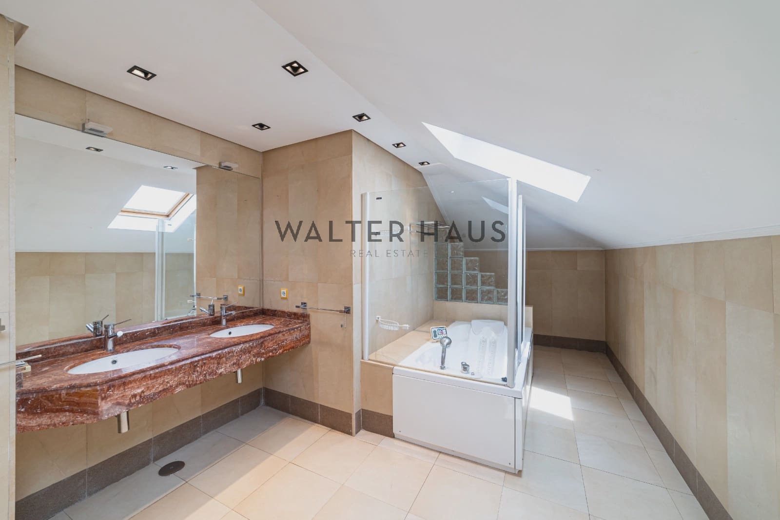 6 slaapkamer Villa te koop in Madrid stad - € 3.199.000 (Ref: 9946803)