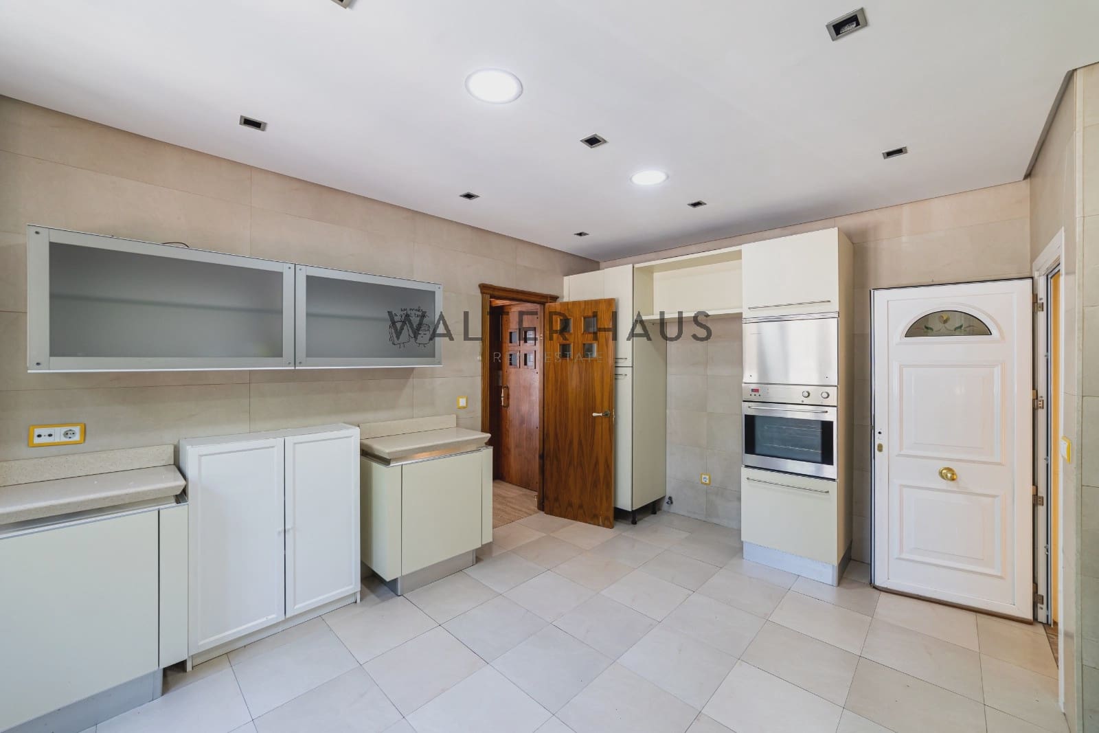6 slaapkamer Villa te koop in Madrid stad - € 3.199.000 (Ref: 9946803)