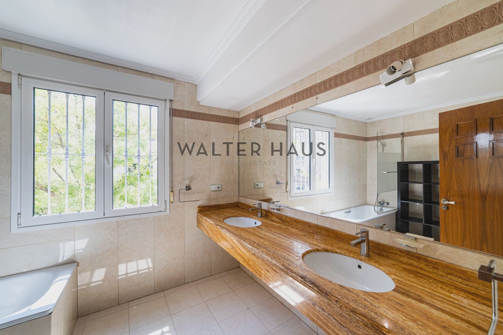 6 slaapkamer Villa te koop in Madrid stad - € 3.199.000 (Ref: 9946803)