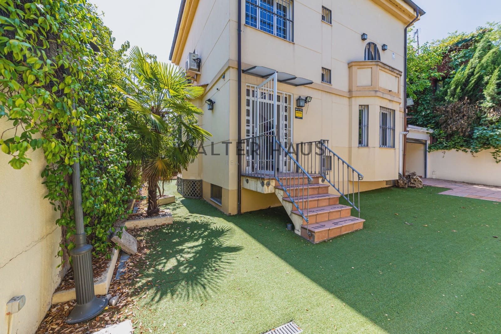 6 slaapkamer Villa te koop in Madrid stad - € 3.199.000 (Ref: 9946803)