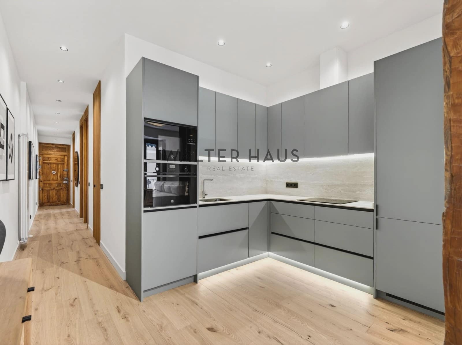 3 soveværelse Lejlighed til salg i Madrid by - € 1.095.000 (Ref: 9948398)