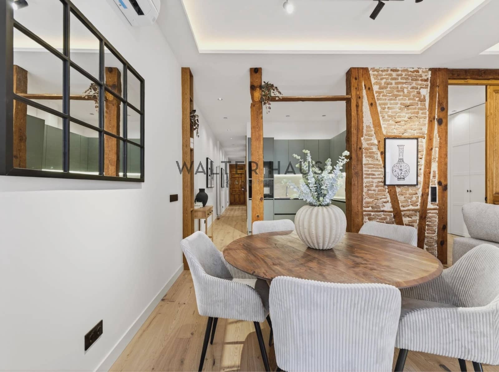 3 soveværelse Lejlighed til salg i Madrid by - € 1.095.000 (Ref: 9948398)