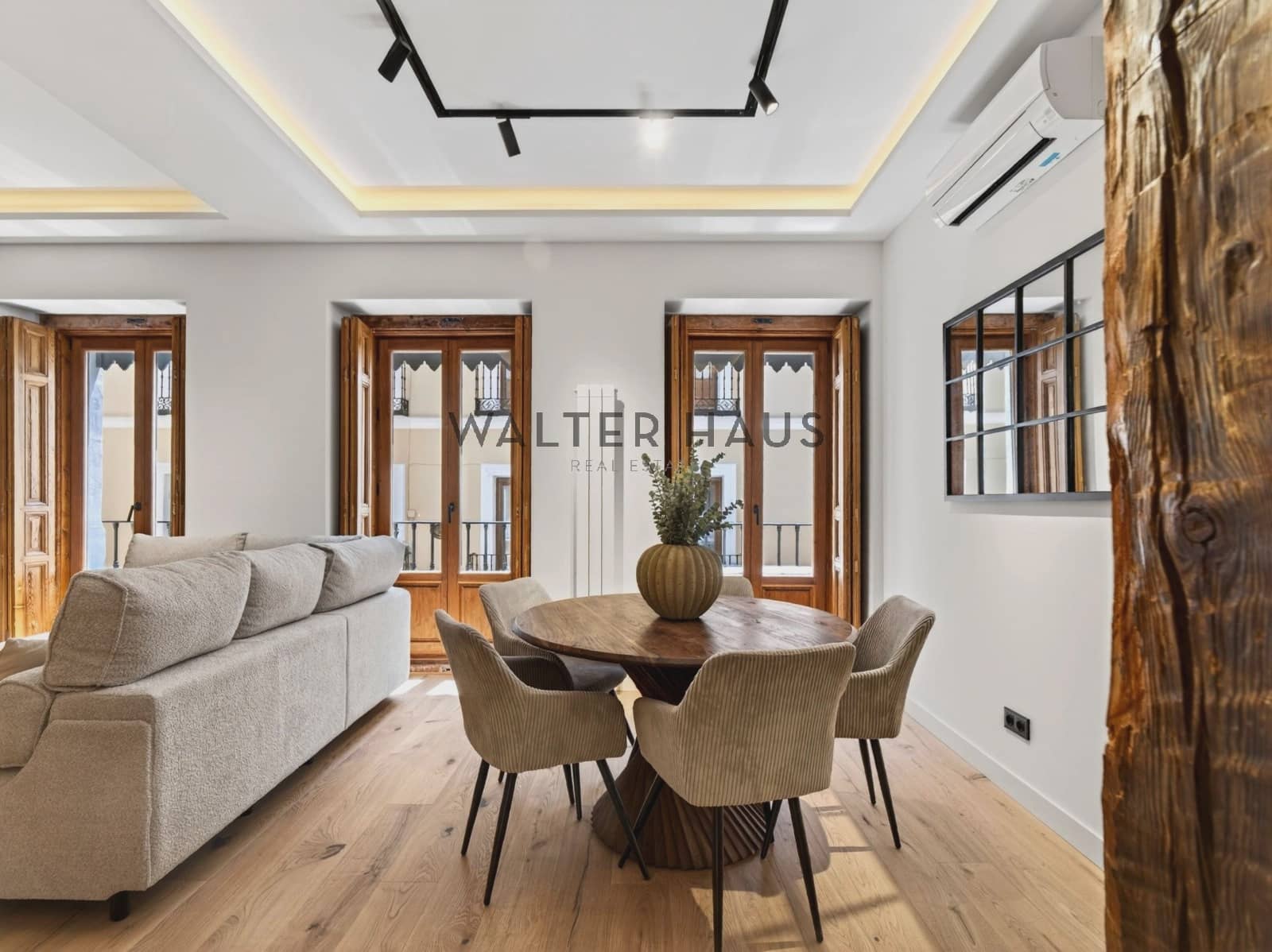 3 soveværelse Lejlighed til salg i Madrid by - € 1.095.000 (Ref: 9948398)