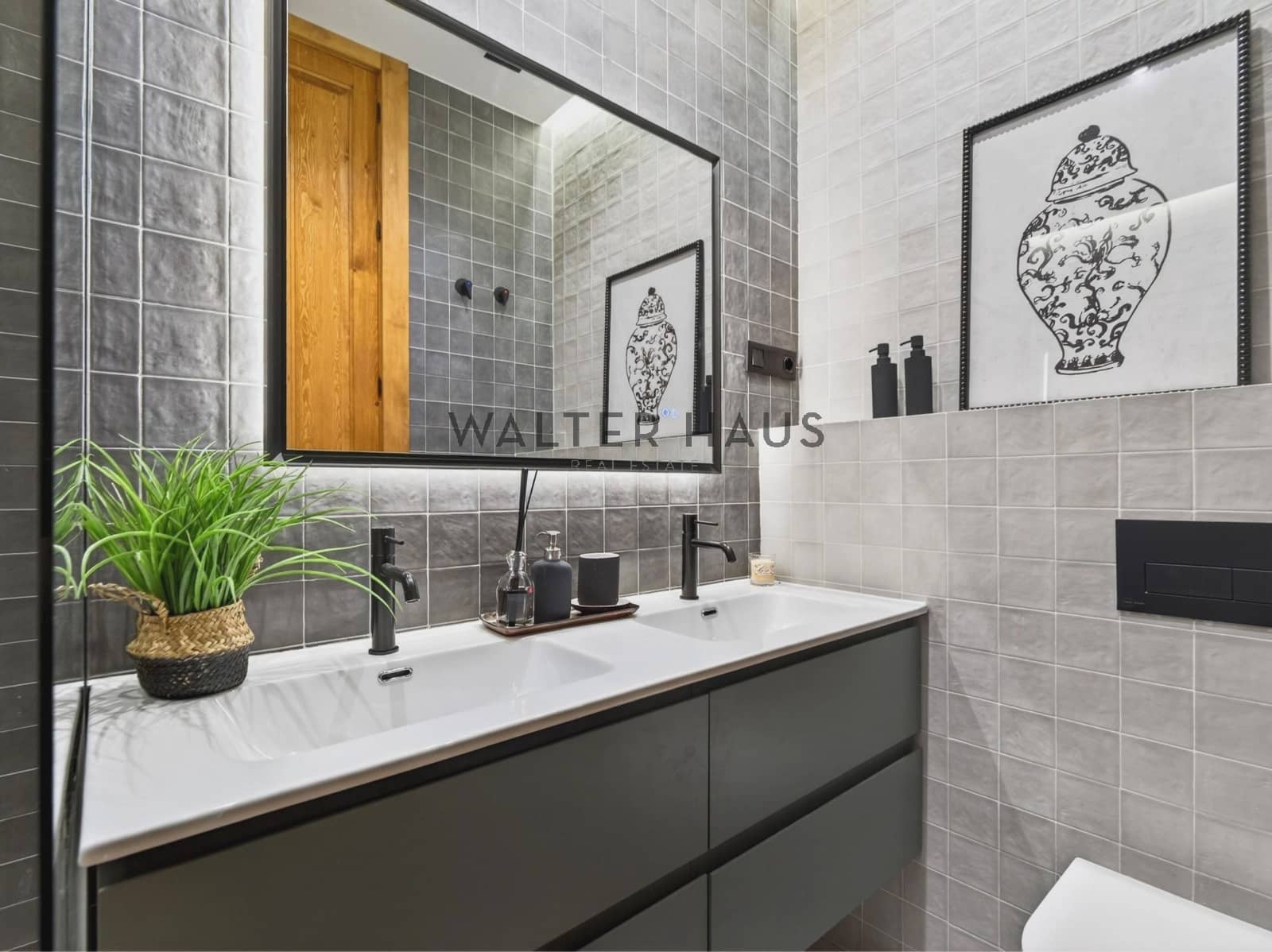 3 soveværelse Lejlighed til salg i Madrid by - € 1.095.000 (Ref: 9948398)