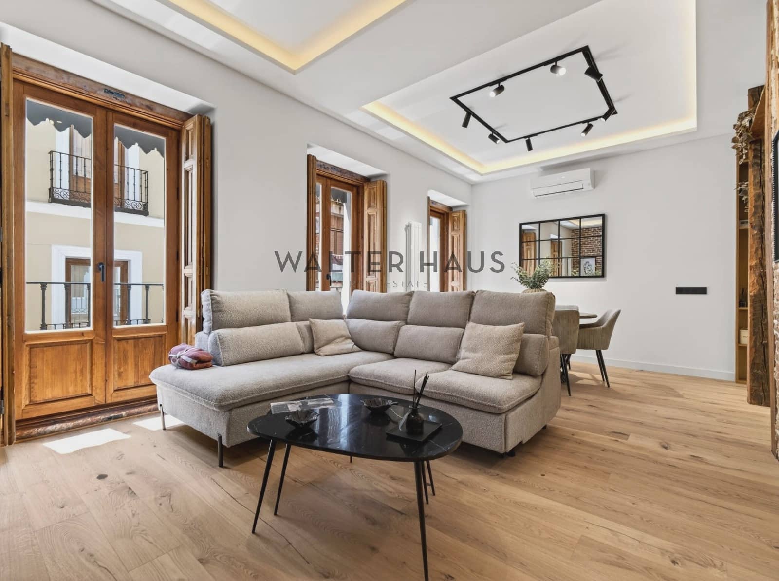 3 soveværelse Lejlighed til salg i Madrid by - € 1.095.000 (Ref: 9948398)