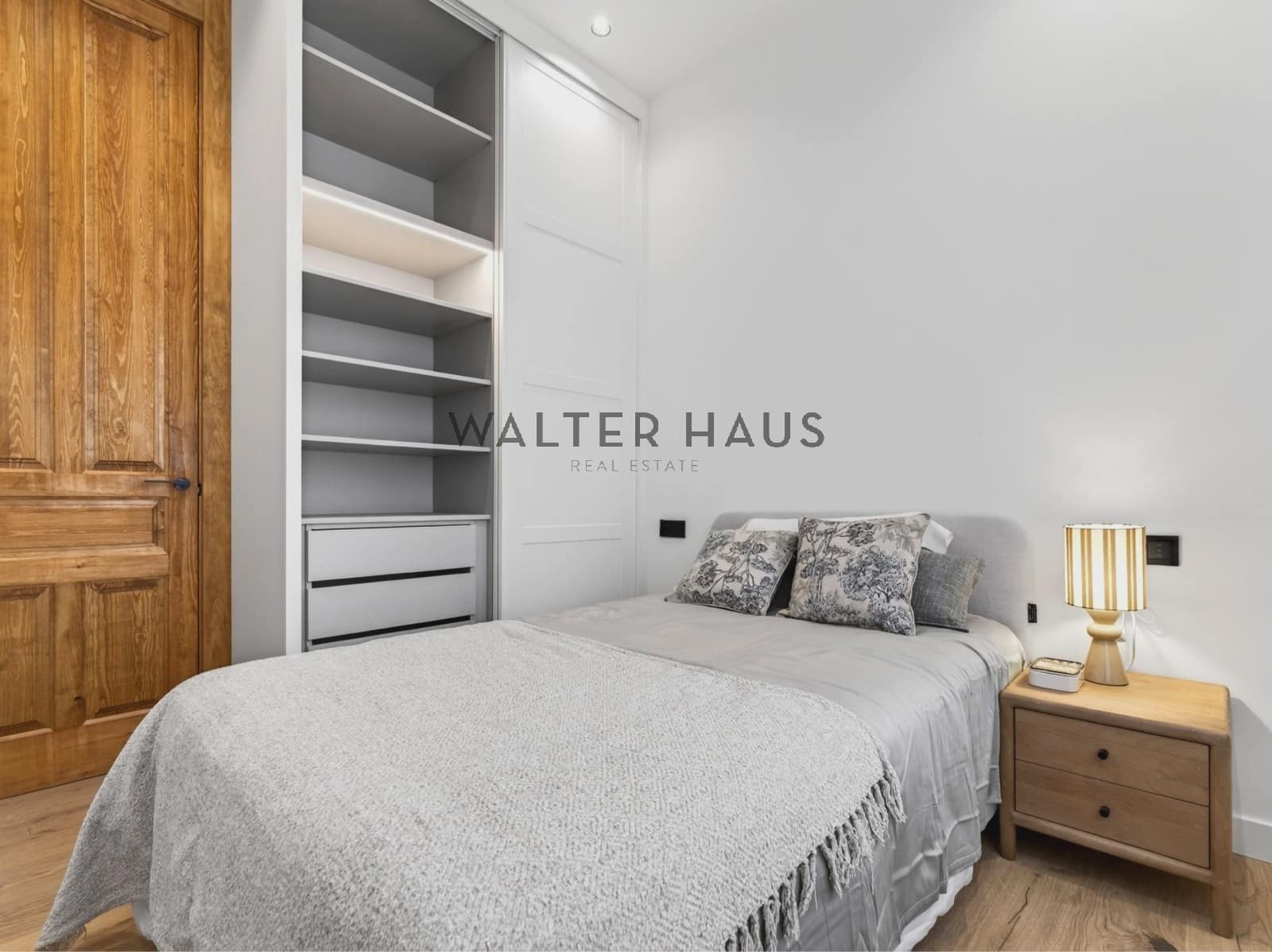 3 soveværelse Lejlighed til salg i Madrid by - € 1.095.000 (Ref: 9948398)