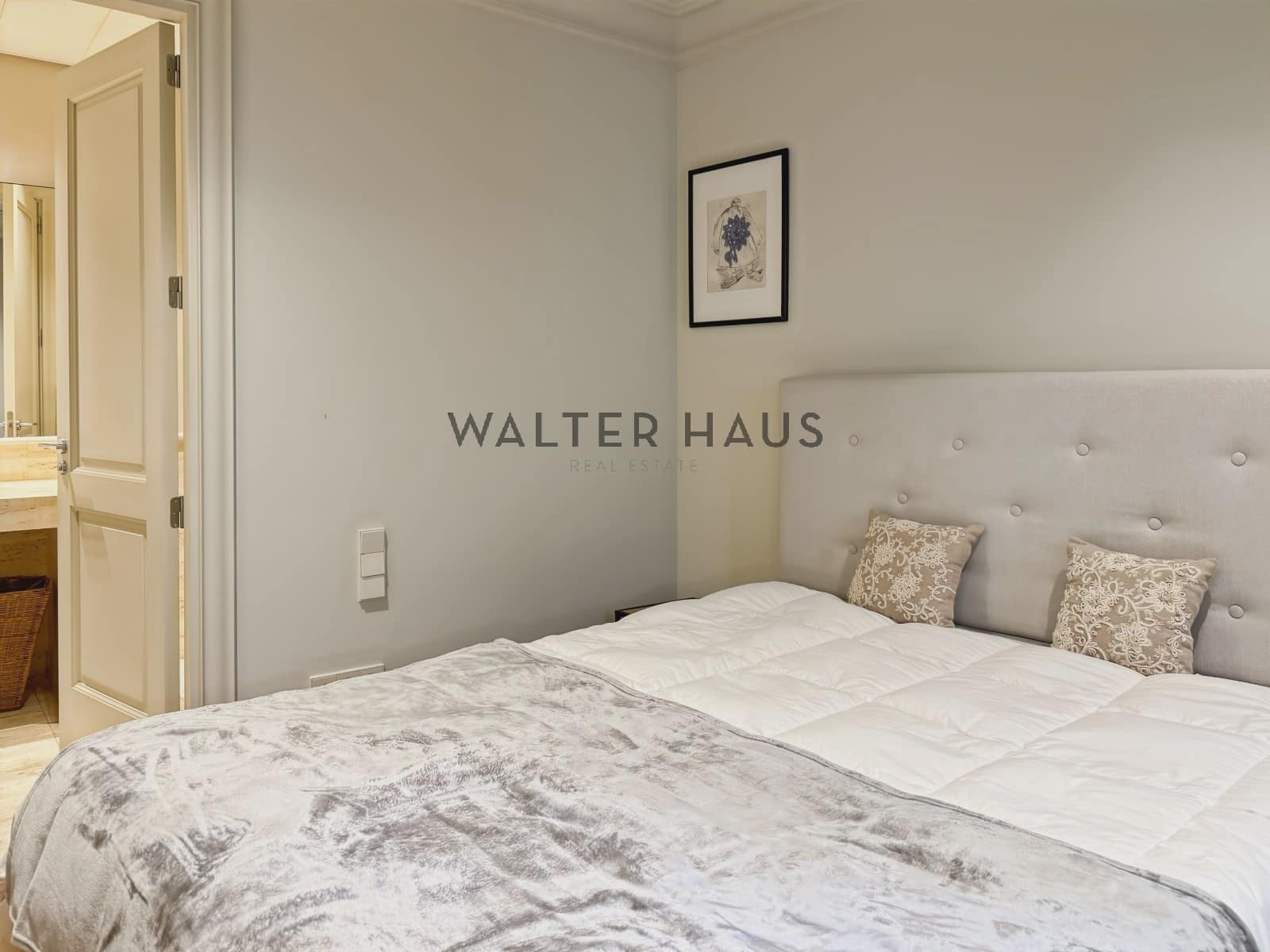 4 quarto Apartamento para arrendar em Barcelona cidade - 7 000 € (Ref: 9948576)