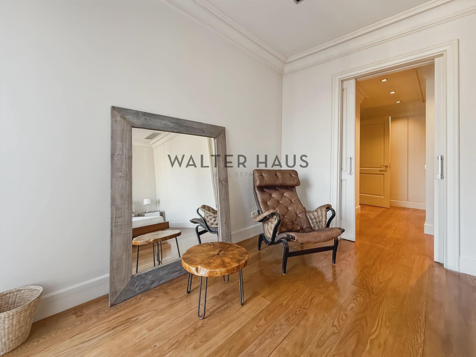 4 quarto Apartamento para arrendar em Barcelona cidade - 7 000 € (Ref: 9948576)