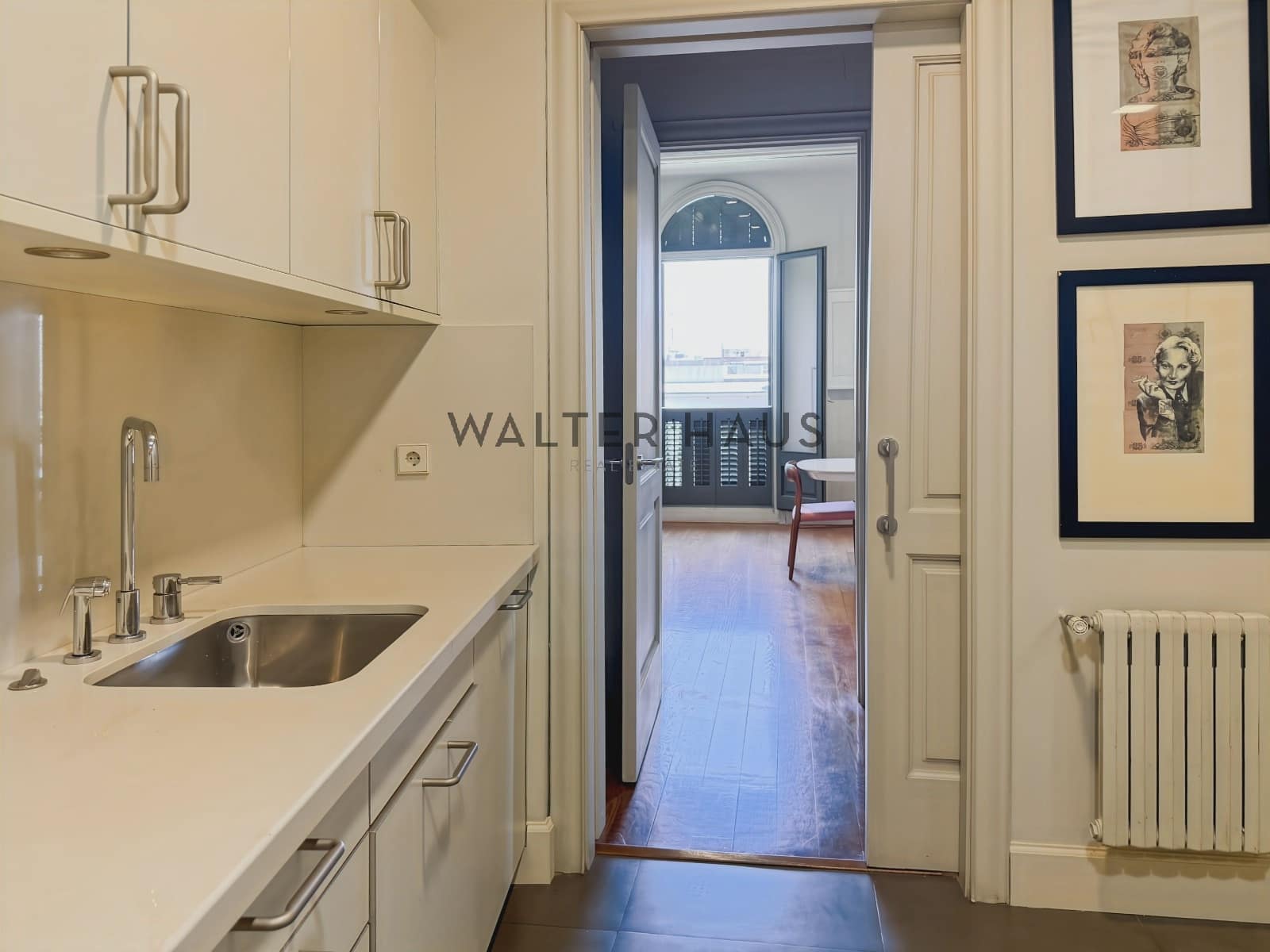 4 quarto Apartamento para arrendar em Barcelona cidade - 7 000 € (Ref: 9948576)