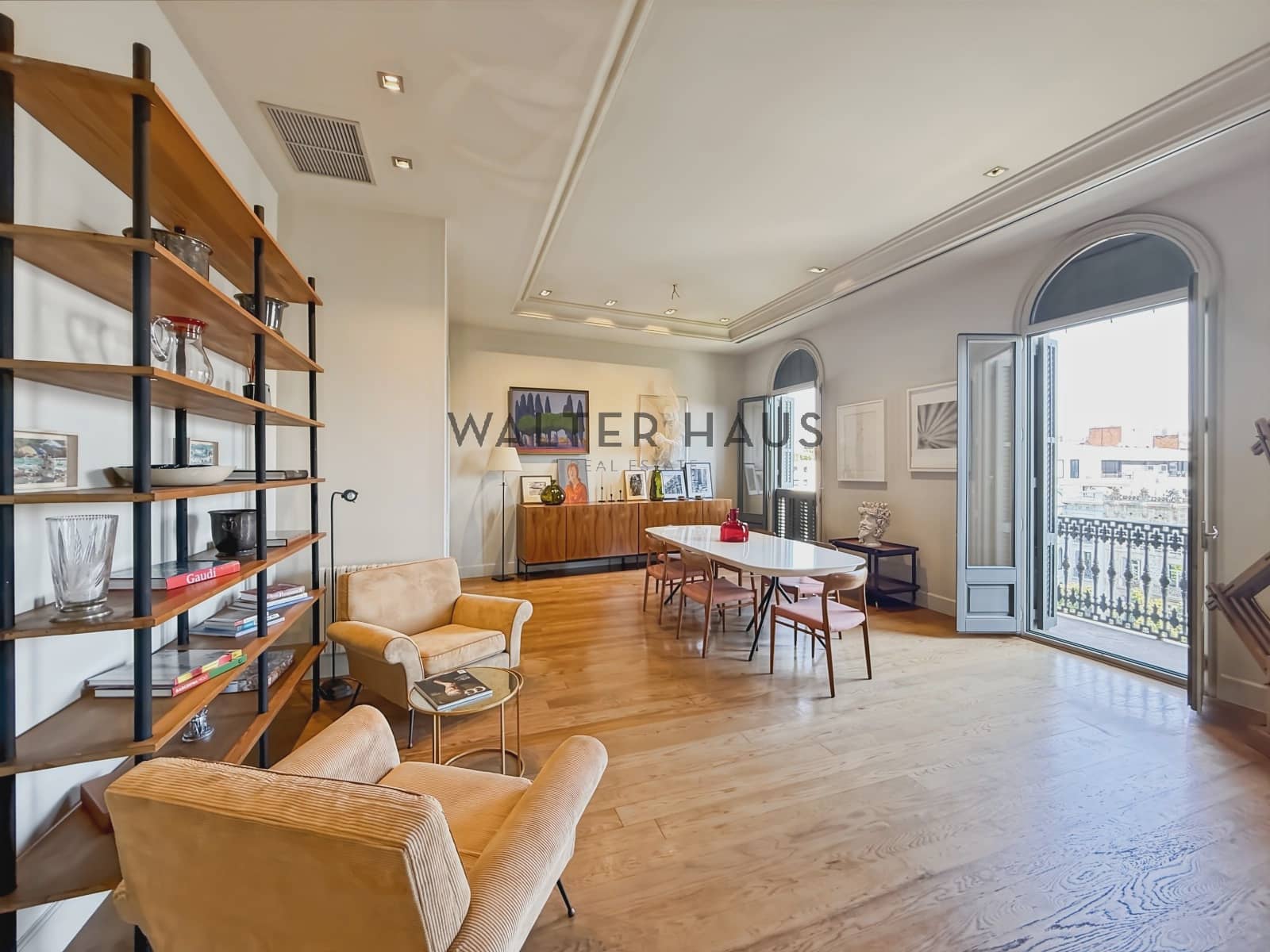 4 quarto Apartamento para arrendar em Barcelona cidade - 7 000 € (Ref: 9948576)