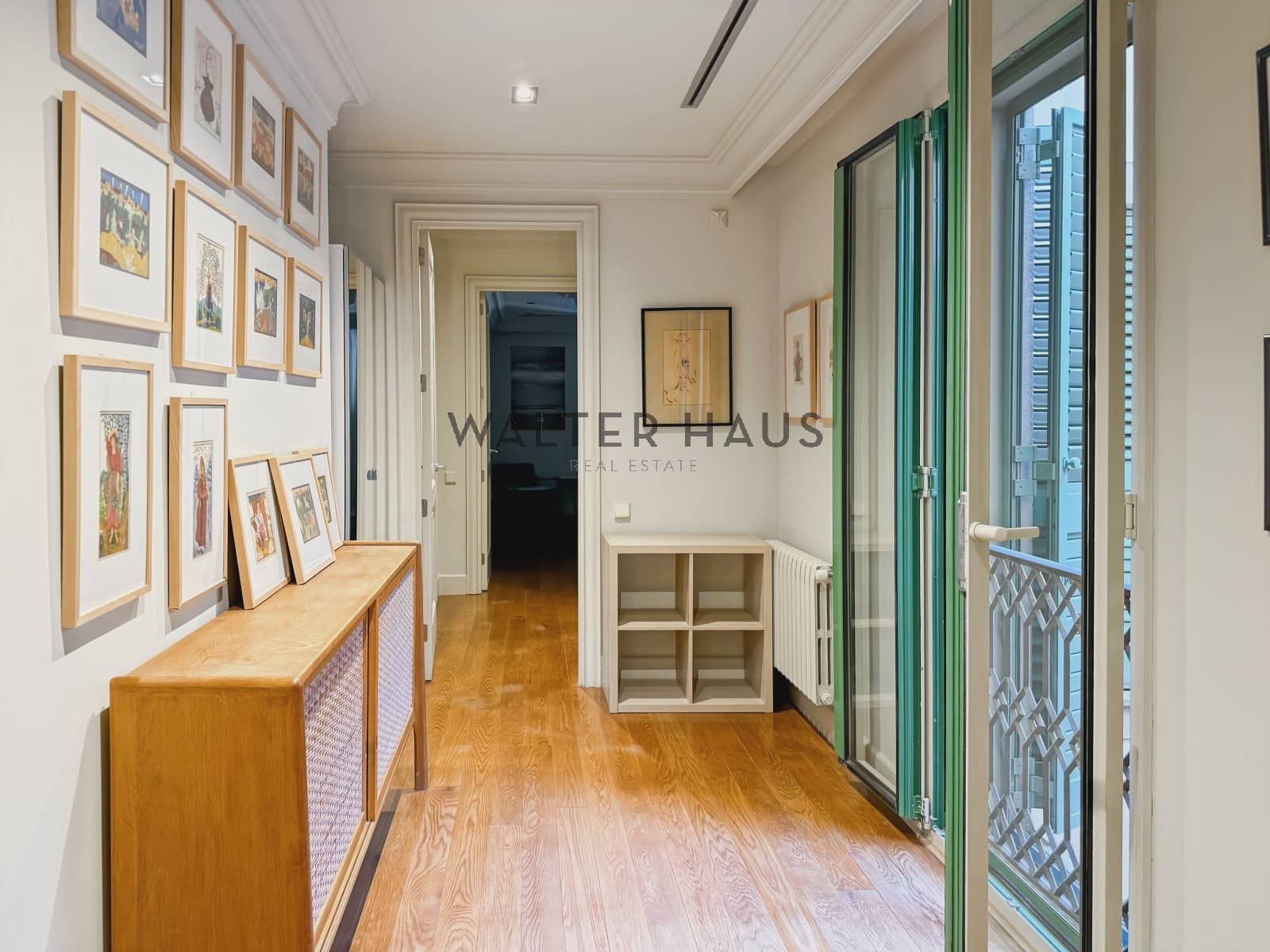 4 quarto Apartamento para arrendar em Barcelona cidade - 7 000 € (Ref: 9948576)