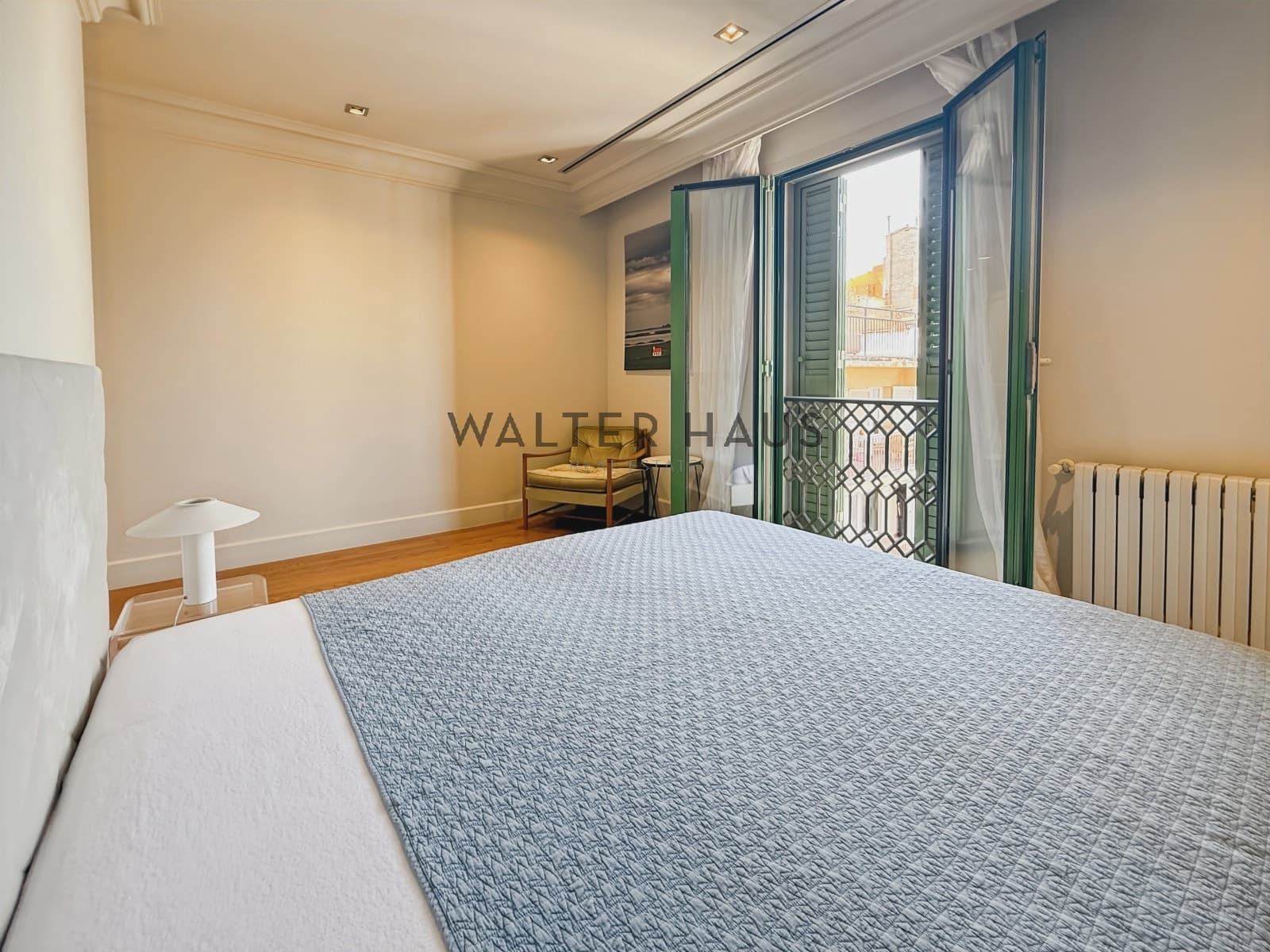 4 quarto Apartamento para arrendar em Barcelona cidade - 7 000 € (Ref: 9948576)