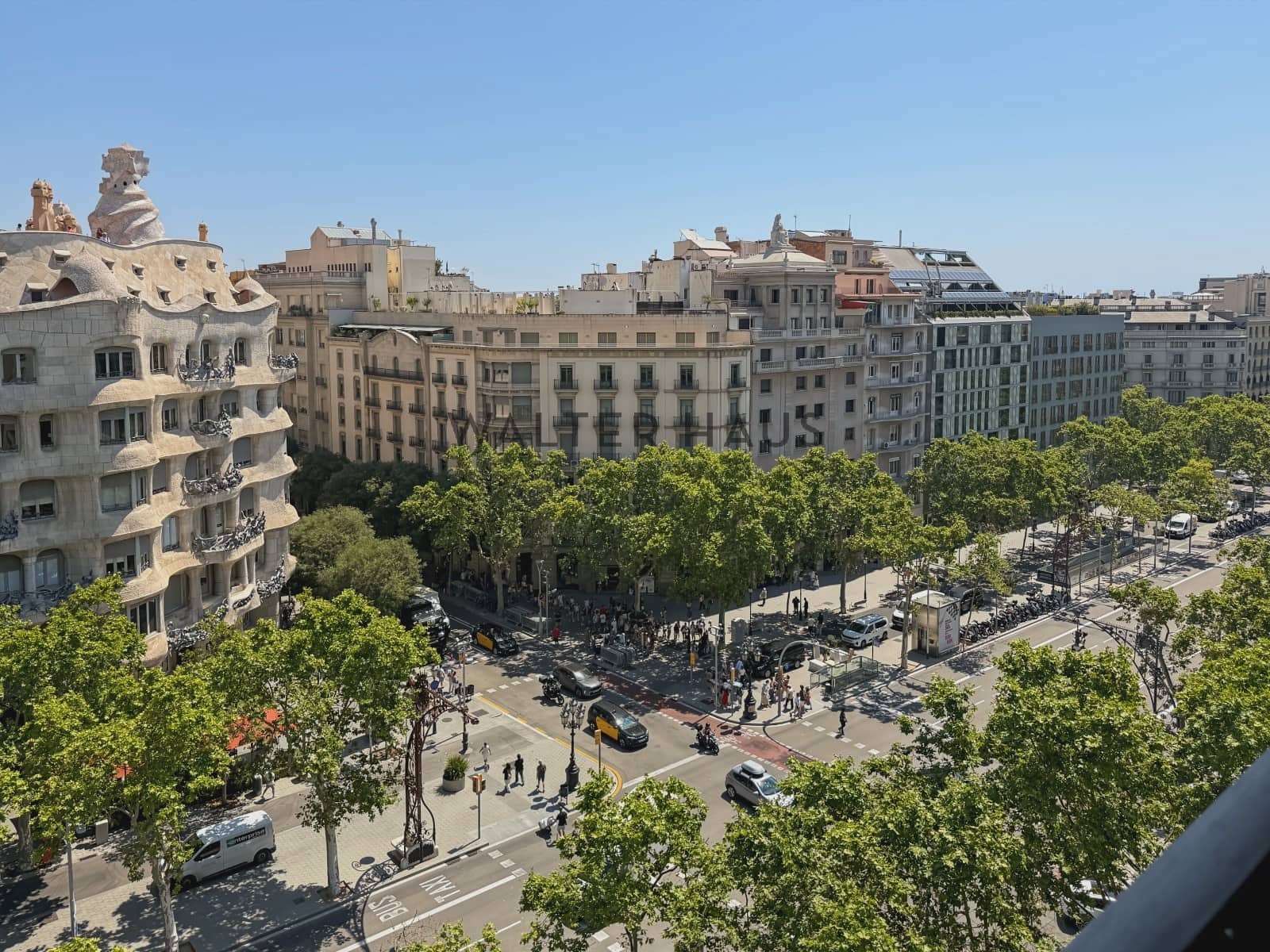 4 quarto Apartamento para arrendar em Barcelona cidade - 7 000 € (Ref: 9948576)