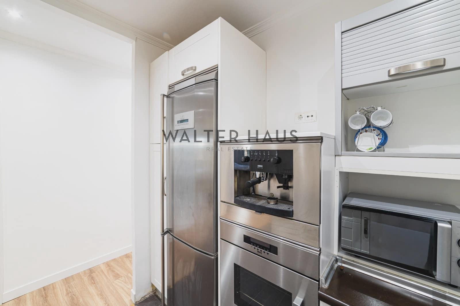3 sovrum Lägenhet att hyra i Madrid stad - 2 800 € (Ref: 9950360)