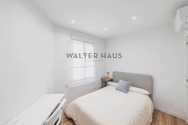 3 sovrum Lägenhet att hyra i Pacífico, Madrid stad - 2 800 € (Ref: 9950360)