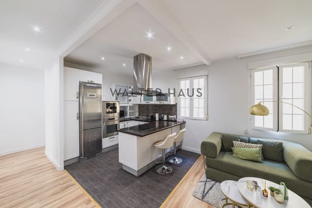 3 sovrum Lägenhet att hyra i Pacífico, Madrid stad - 2 800 € (Ref: 9950360)