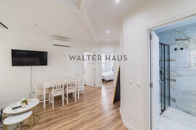 3 sovrum Lägenhet att hyra i Pacífico, Madrid stad - 2 800 € (Ref: 9950360)