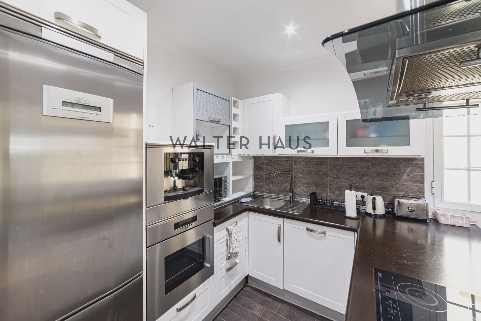 3 sovrum Lägenhet att hyra i Madrid stad - 2 800 € (Ref: 9950360)