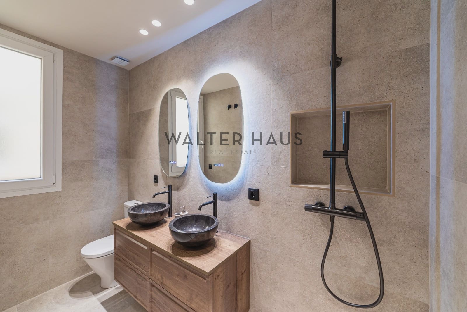 2 slaapkamer Flat te koop in Madrid stad - € 1.250.000 (Ref: 9950362)