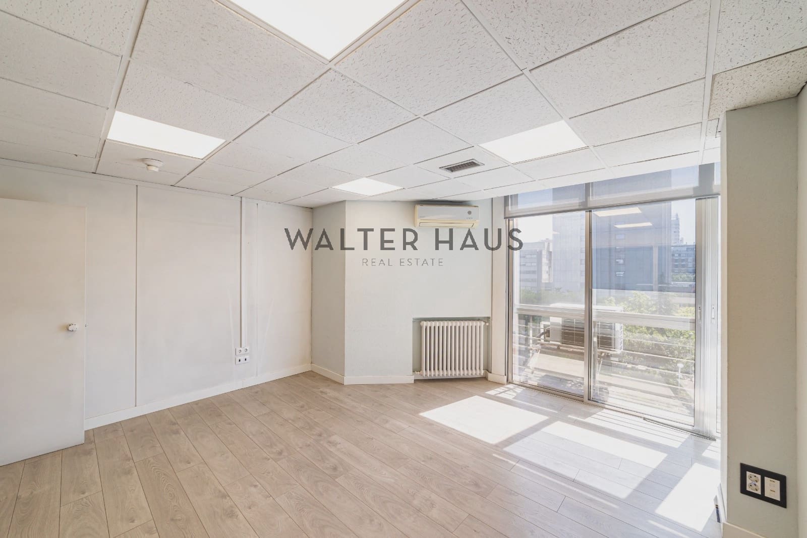 5 bedroom Flat for sale in Madrid city - € 1,850,000 (Ref: 9950759)