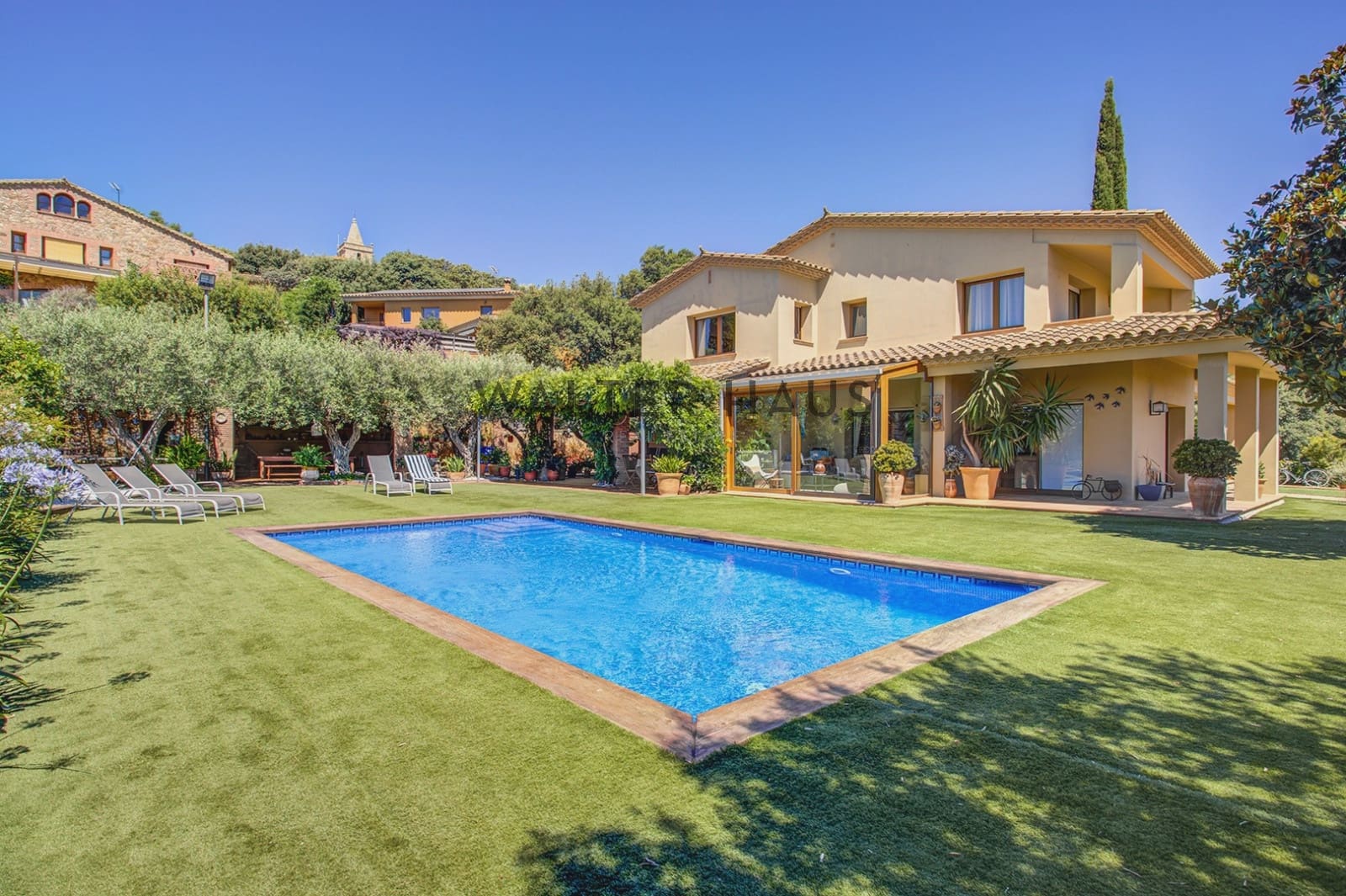 5 bedroom Villa for sale in Mont-ras - € 1,500,000 (Ref: 9956071)