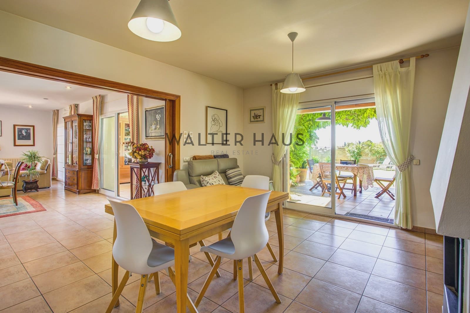 5 bedroom Villa for sale in Mont-ras - € 1,500,000 (Ref: 9956071)