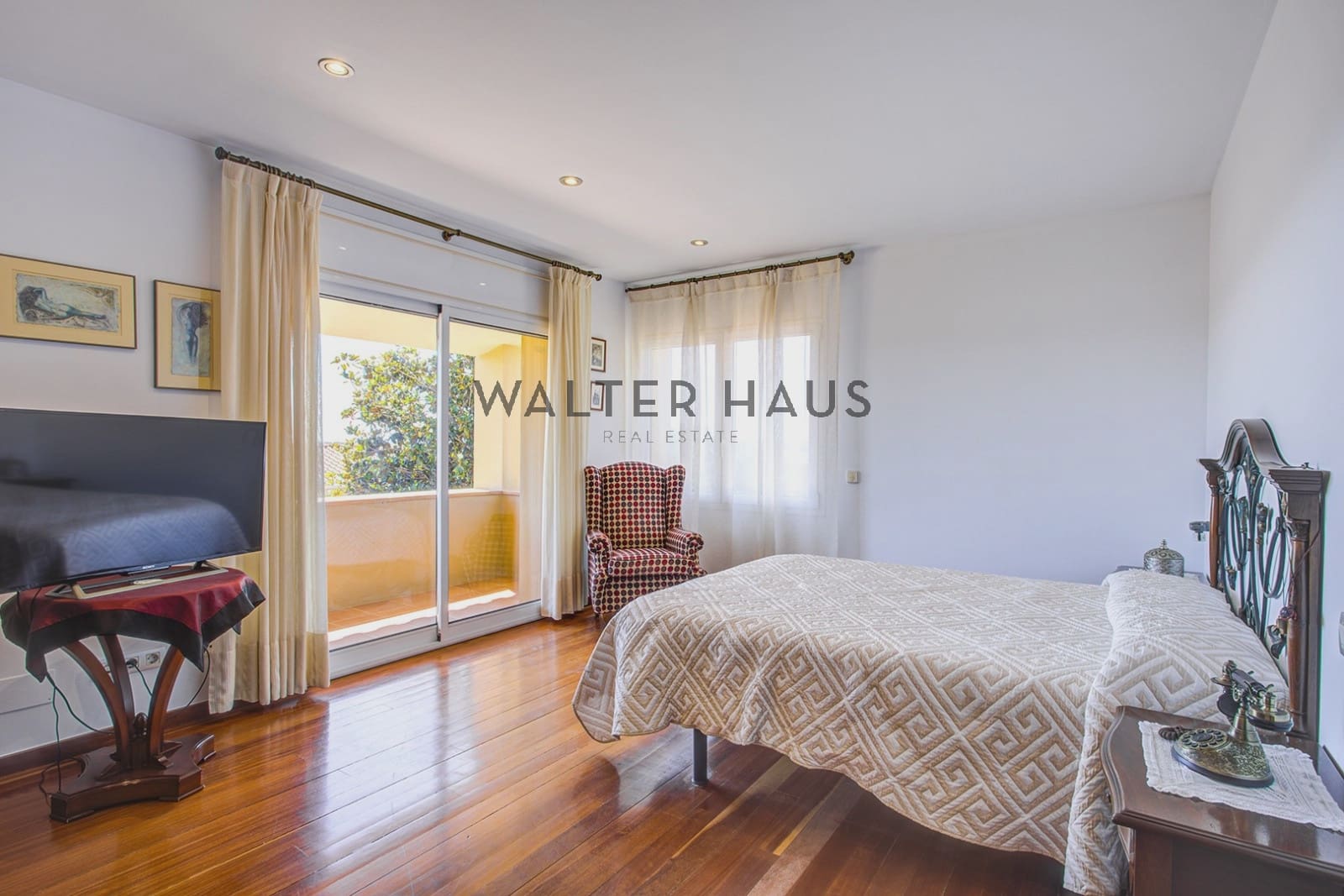 5 bedroom Villa for sale in Mont-ras - € 1,500,000 (Ref: 9956071)