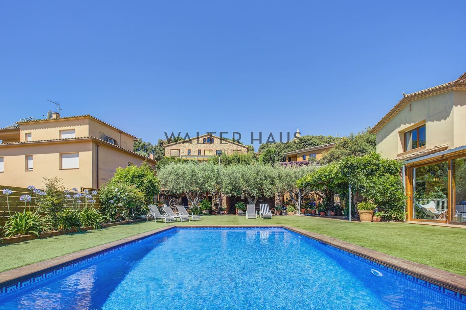 5 bedroom Villa for sale in Mont-ras - € 1,500,000 (Ref: 9956071)