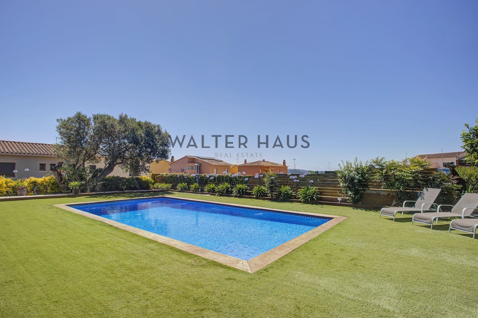 5 bedroom Villa for sale in Mont-ras - € 1,500,000 (Ref: 9956071)