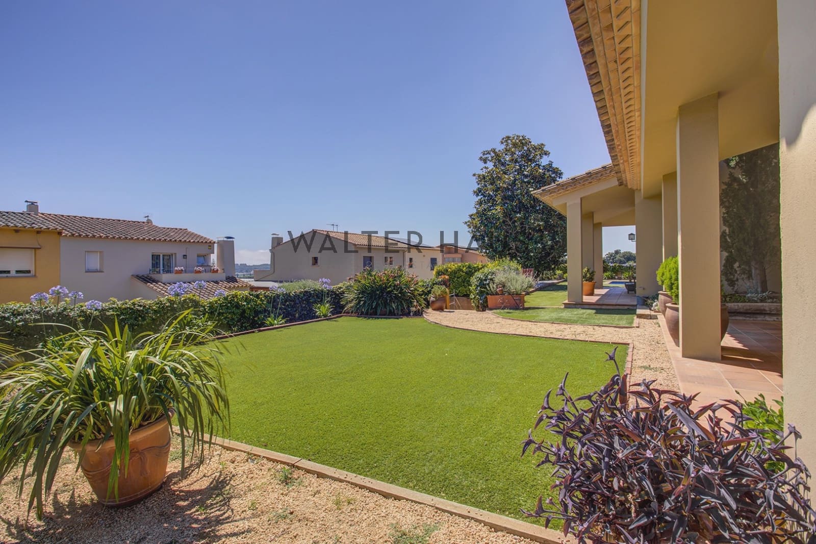 5 bedroom Villa for sale in Mont-ras - € 1,500,000 (Ref: 9956071)